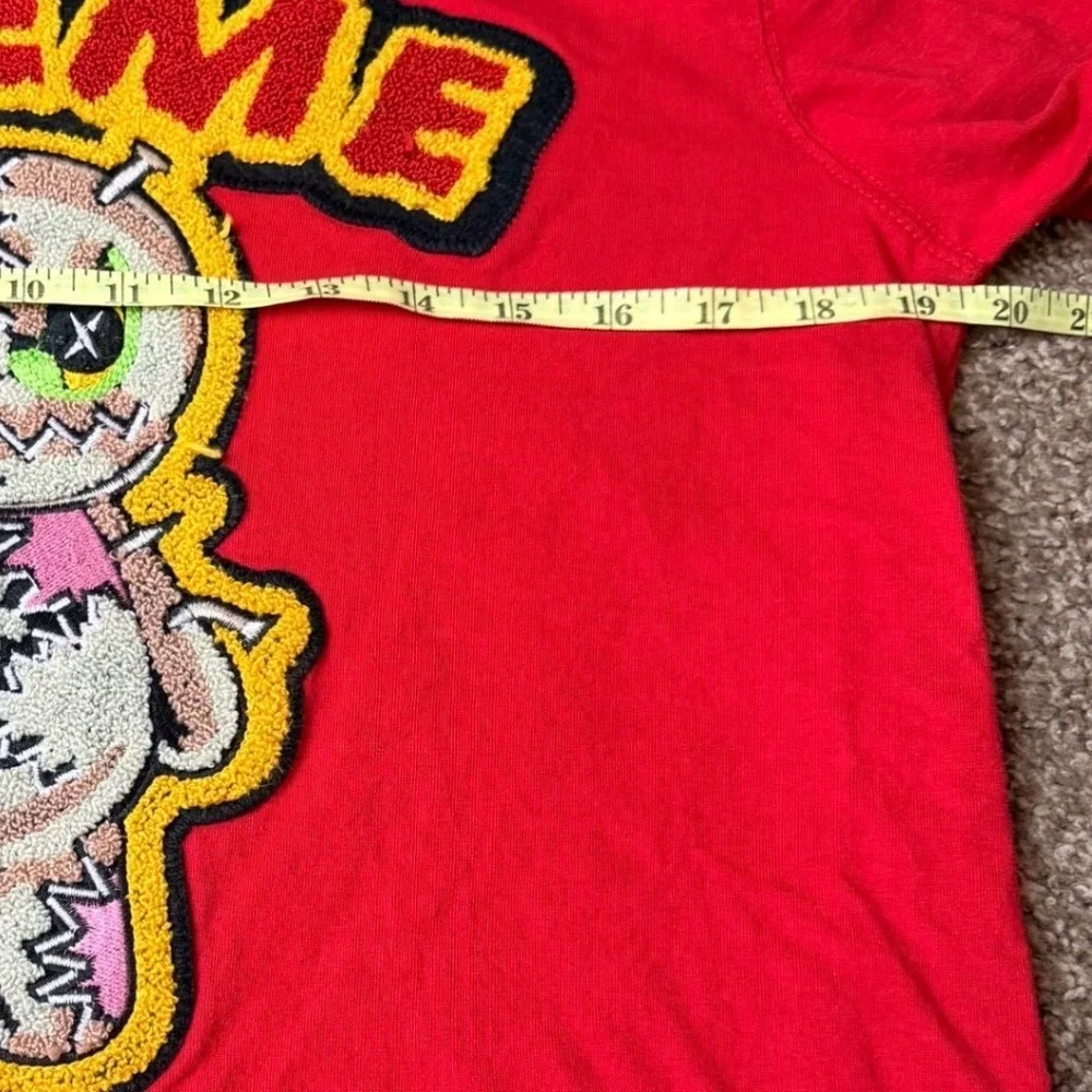 Preme Mens Red Voodoo Doll Chenille Patch Graphic T-Shirt Size Medium Streetwear